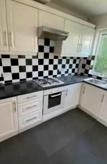 4 Bedroom Semi-Detached House To Rent In Mollison Way, Edgware, HA8