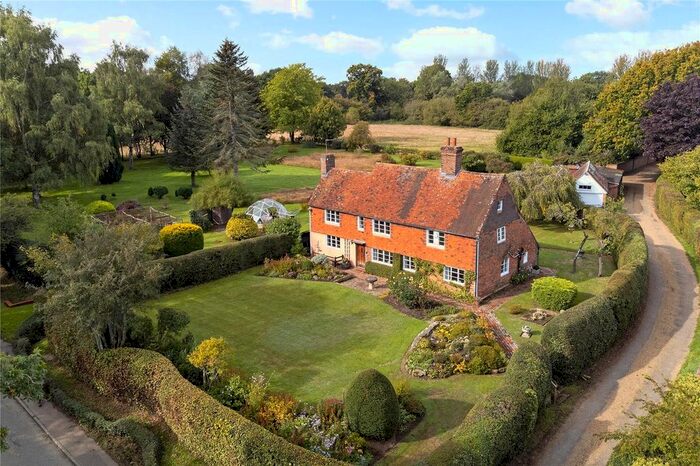 4 Bedroom Detached House For Sale In Lamberhurst Road, Horsmonden, Kent, TN12