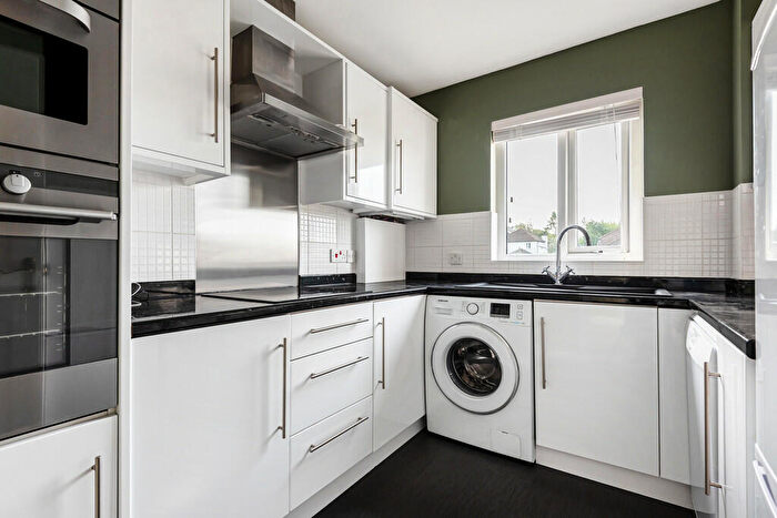 2 Bedroom Apartment To Rent In Wasdale Close, Kendal, Cumbria, LA9