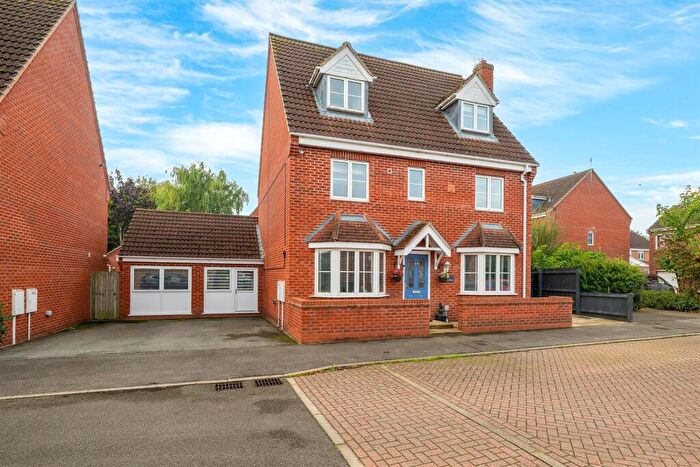 6 Bedroom Detached House For Sale In Elder Close, Witham St. Hughs, Lincoln, LN6