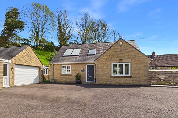 3 Bedroom Detached House For Sale In Fosseway, Clandown, Radstock, BA3