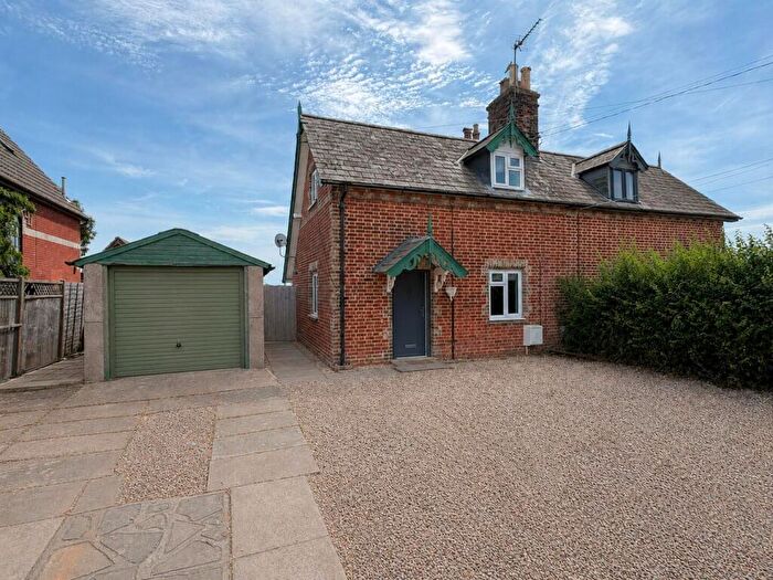 2 Bedroom Cottage For Sale In Kirton Road, Trimley St. Martin, IP11