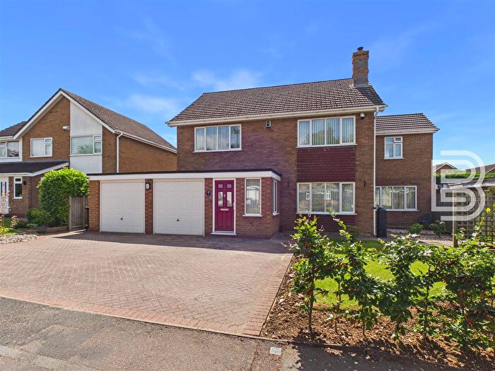 4 Bedroom Detached House For Sale In Staverton Leys, Rugby, CV22
