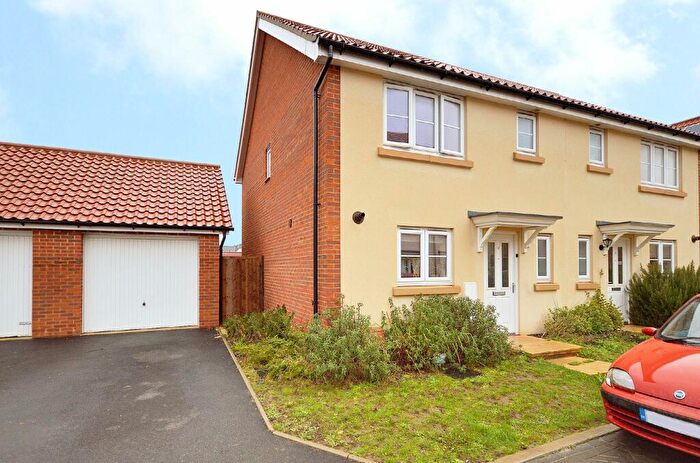 3 Bedroom Semi-Detached House To Rent In Rowan Way, Cringleford, NR4