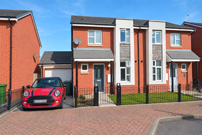 3 Bedroom Semi-Detached House For Sale In Clover Way, South Shields, NE34