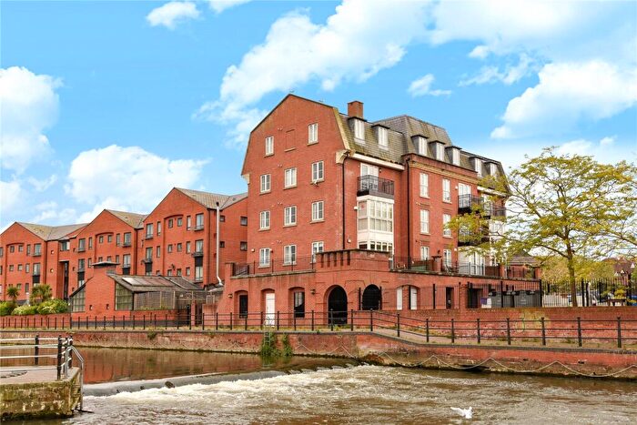 2 Bedroom Apartment To Rent In Bear Wharf, Fobney Street, Reading, Berkshire, RG1