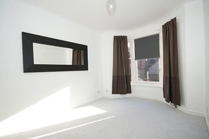 1 Bedroom Flat To Rent In Tulloch Street, Cathcart, Glasgow, G44