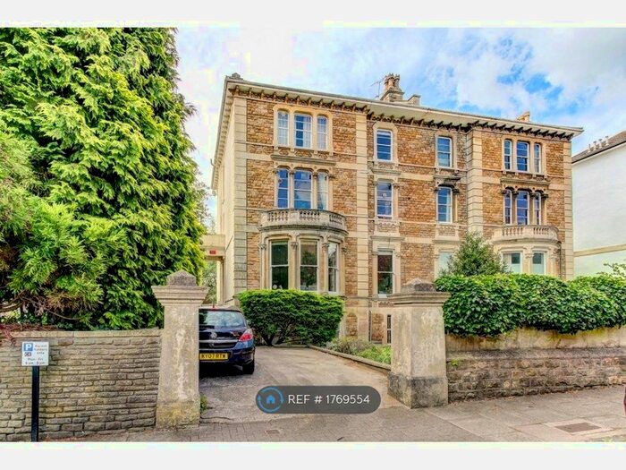 2 Bedroom Flat To Rent In Osborne Road, Bristol, BS8