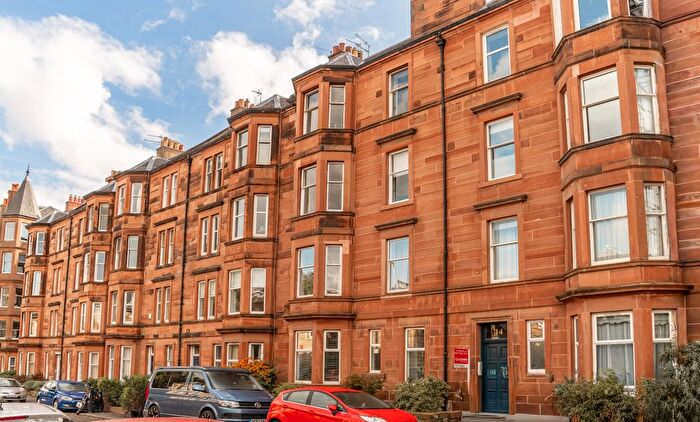 2 Bedroom Flat For Sale In / West Savile Terrace, Edinburgh, EH9