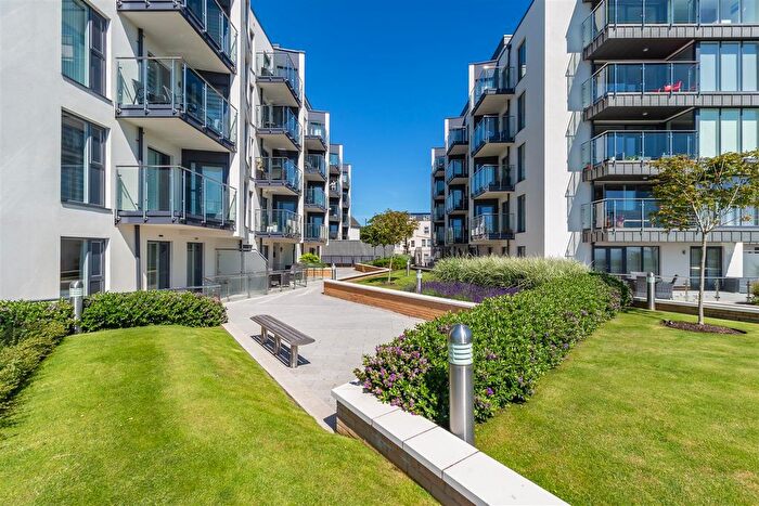 2 Bedroom Flat For Sale In East Coast, Beacon Road, Bournemouth, Dorset, BH2