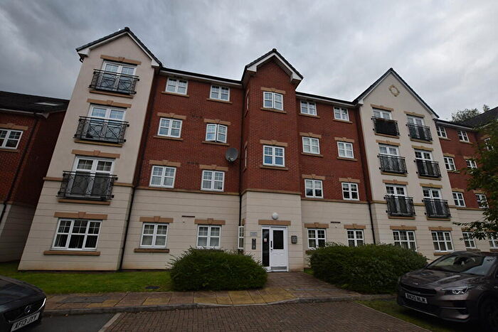 2 Bedroom Flat To Rent In Astley Brook Close, Bolton, BL1