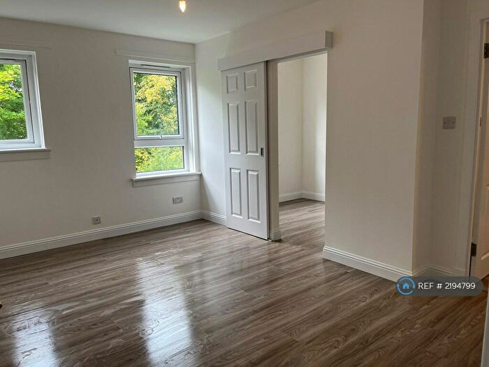 1 Bedroom Flat To Rent In Fauldburn, Edinburgh, EH12