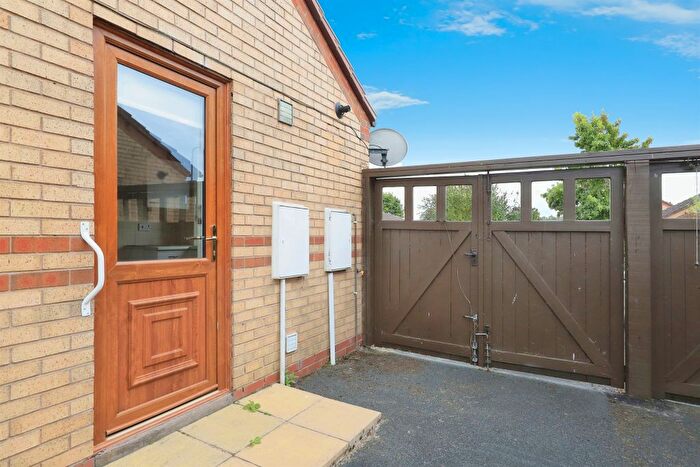 2 Bedroom Semi-Detached House For Sale In Lavender Close, Pendeford, Wolverhampton, WV9