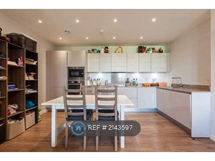 2 Bedroom Flat To Rent In Luff Court, London, E3