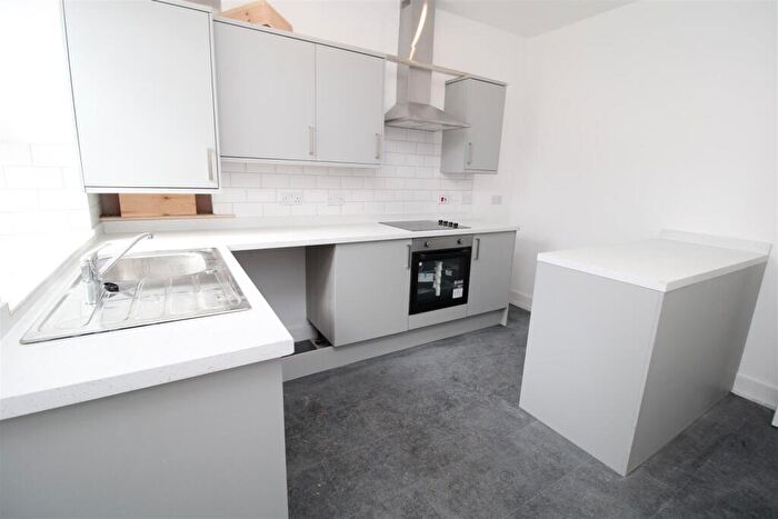 3 Bedroom Terraced House To Rent In Seymour Street, Aberdare, CF44