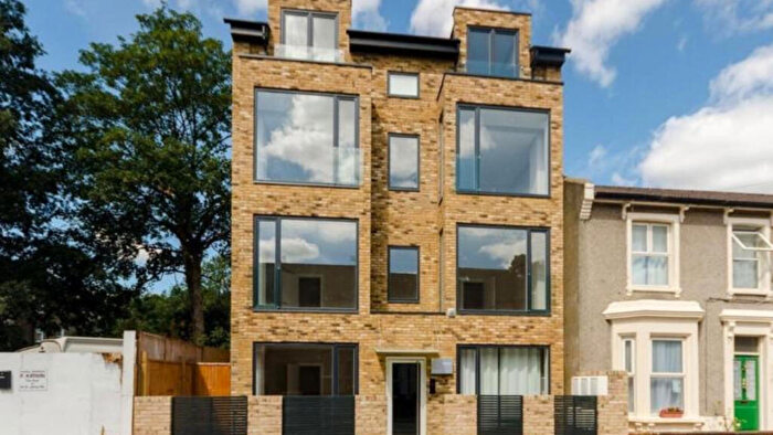 1 Bedroom Flat To Rent In James's Park, Croydon, London, CR0