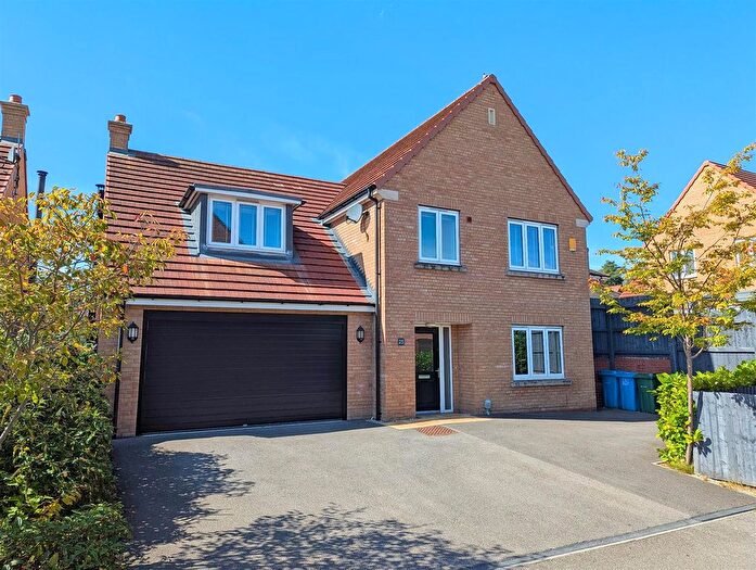 4 Bedroom Detached House For Sale In Nursery Close, Swanland, HU14