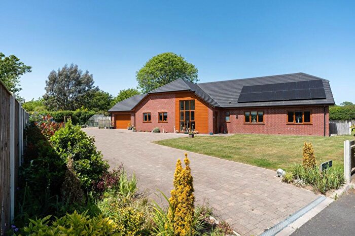 4 Bedroom Detached Bungalow For Sale In Back Lane, Rollesby, NR29