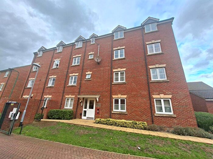 2 Bedroom Flat For Sale In Emperor Way, Peterborough, PE2