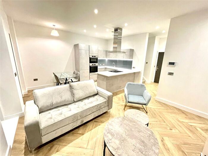 2 Bedroom House To Rent In Victoria Residence, Silvercroft Street, Manchester, M15