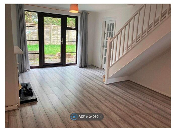 4 Bedroom Semi-Detached House To Rent In Thorpe Way, Cambridge, CB5