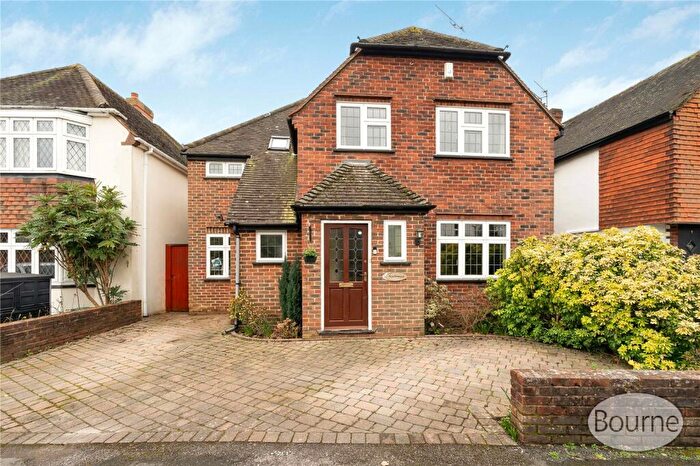 4 Bedroom Detached House For Sale In Nursery Close, Horsell, Woking, Surrey, GU21