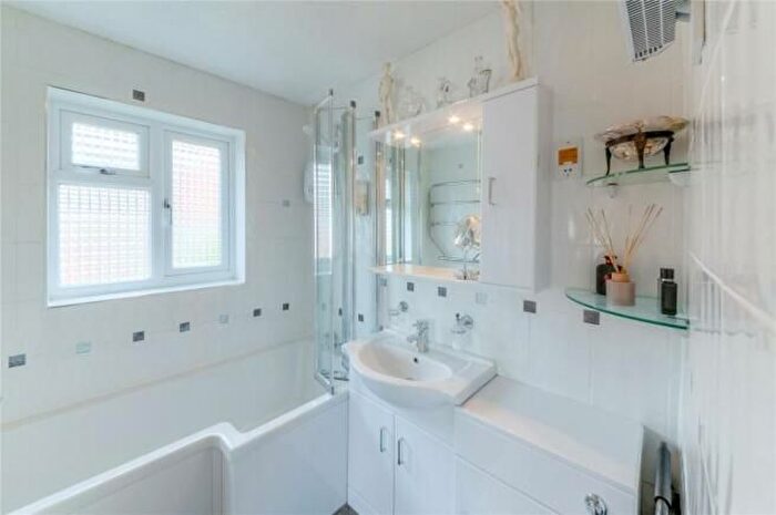 2 Bedroom Bungalow To Rent In Hillesden Road, Gawcott, MK18