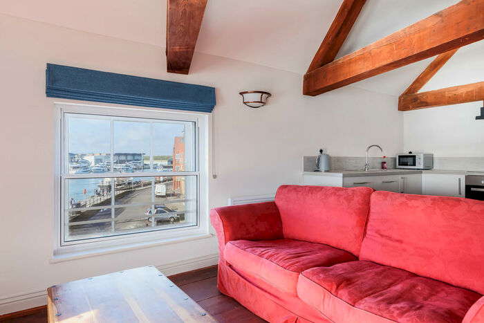 1 Bedroom Apartment To Rent In The Quay, Poole, BH15