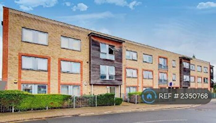 1 Bedroom Flat To Rent In Victoria Road, Barking, IG11