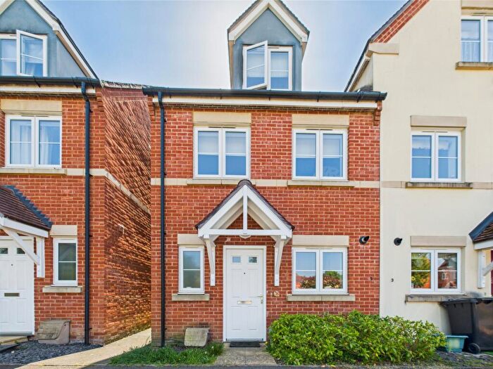 3 Bedroom Terraced House To Rent In Penney Way, Titherley Park, Tadley, RG26