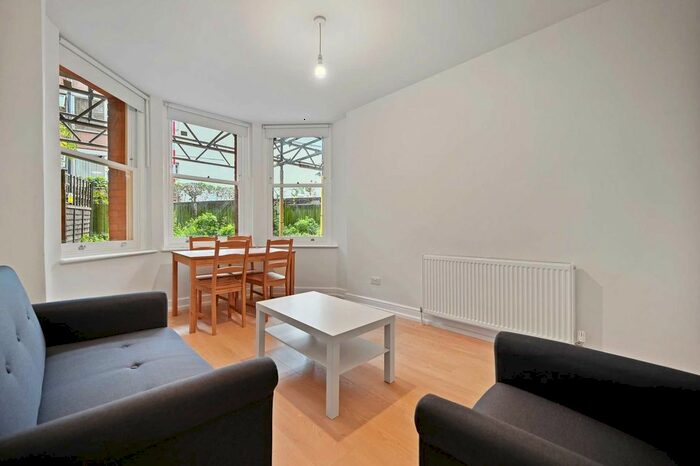 2 Bedroom Flat To Rent In Richmond Way, West Kensington, London, W12