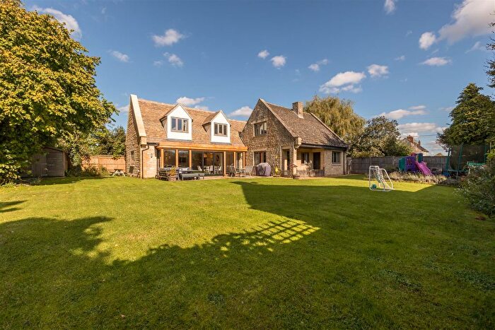 5 Bedroom Detached House For Sale In Northampton Road, Weston-On-The-Green, Bicester, OX25
