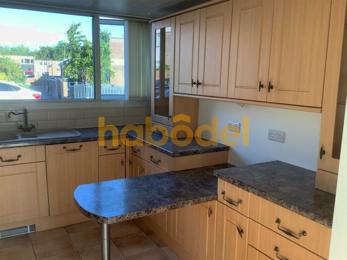 3 Bedroom Terraced House To Rent In Badger Drive, Sheffield, S13