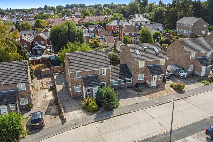 2 Bedroom Maisonette For Sale In Queensway, Lawford, Manningtree, CO11