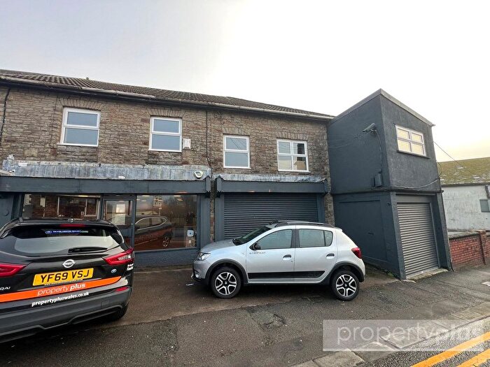 Garage / Parking For Sale In Porth Street, Porth, Rhondda Cynon Taff, CF39