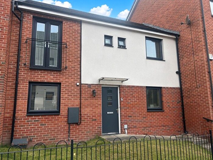 3 Bedroom Terraced House For Sale In Shillingford Road, Chadderton, Oldham, Greater Manchester, OL9