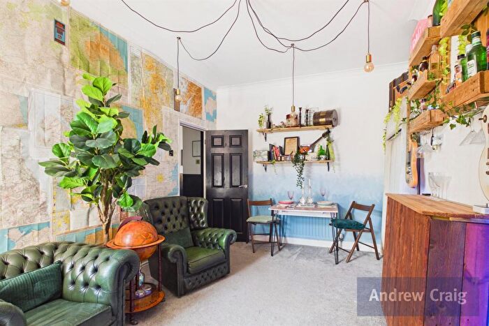 2 Bedroom Flat For Sale In Milner Street, South Shields, NE33