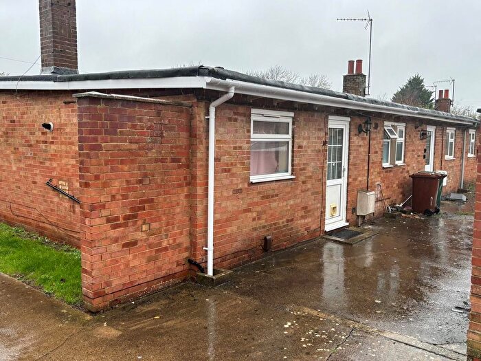 1 Bedroom Semi Detached House For Sale In Ray Road, Bicester, OX26