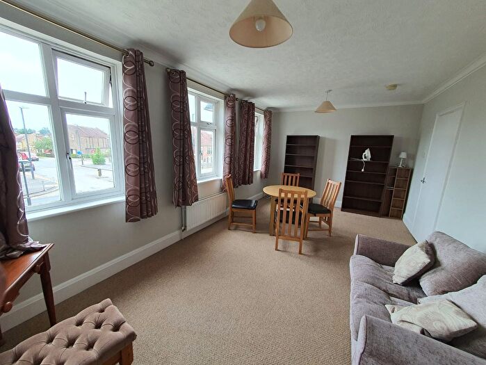 3 Bedroom Flat To Rent In Eastcote Lane, Harrow, HA2