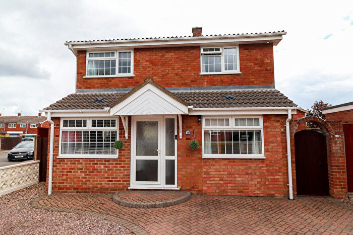 4 Bedroom Detached House For Sale In Farrer Street, Kempston, Bedford, Bedfordshire, MK42