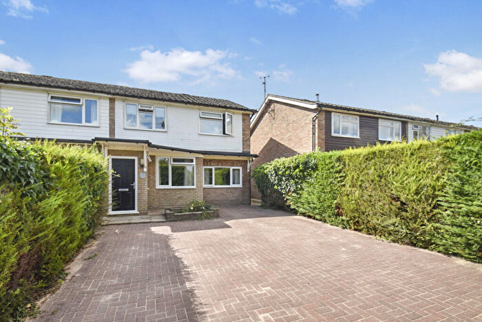 3 Bedroom Semi-Detached House For Sale In Hemingford Road, St Ives, PE27