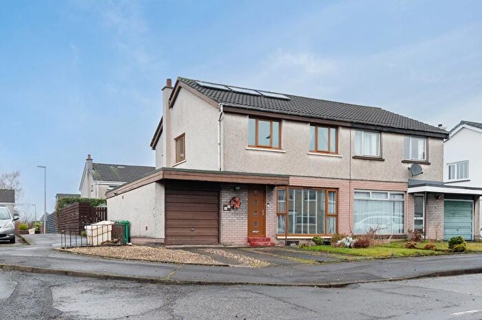 3 Bedroom Semi Detached House For Sale In Balnagowan Drive, Glenrothes, KY6