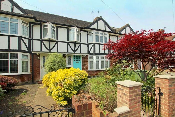 3 Bedroom Terraced House To Rent In Aragon Road, Kingston Upon Thames, KT2