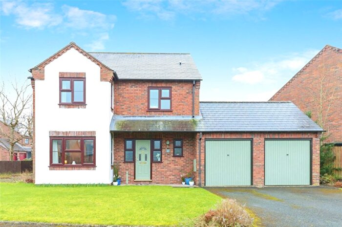 4 Bedroom Detached House For Sale In Maes Dinas, Llanfechain, Powys, SY22