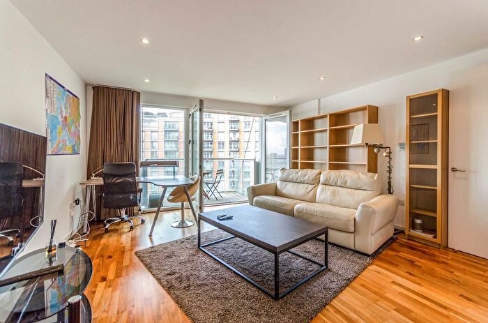 1 Bedroom Flat To Rent In New Providence Wharf, Canary Wharf, London, E14