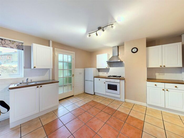 2 Bedroom Terraced House To Rent In Commercial Street, Abergavenny, Sir Fynwy, NP7