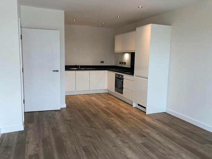 1 Bedroom Flat To Rent In Errol Court, Tottenham, N17