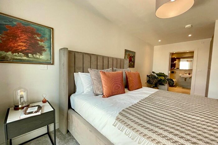 2 Bedroom Apartment To Rent In Angel Gardens, Manchester, M4