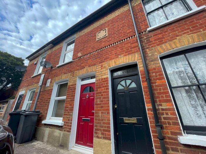 2 Bedroom Terraced House To Rent In West End Road, High Wycombe, HP11