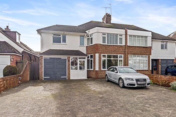 4 Bedroom House For Sale In Robson Road, Goring-By-Sea, Worthing, BN12